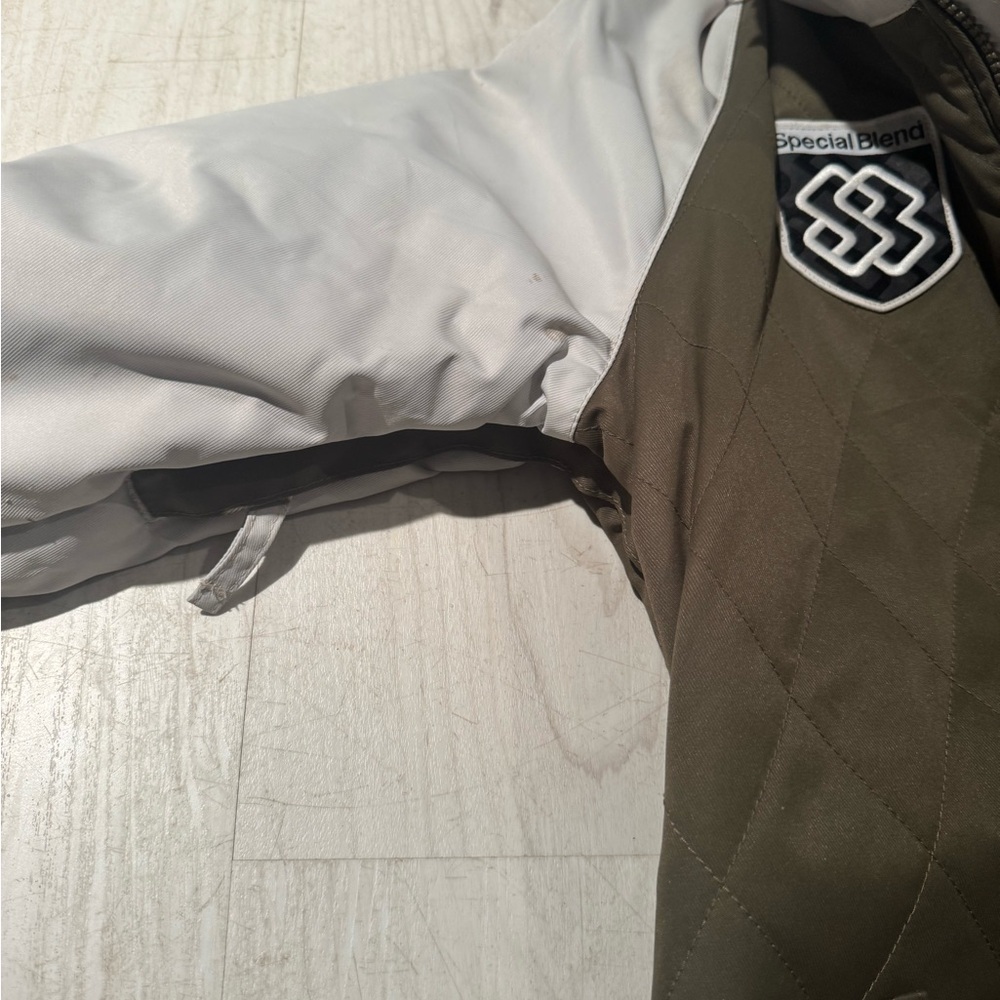 Special Blend Snowboard Jacket - Picture 6 of 9